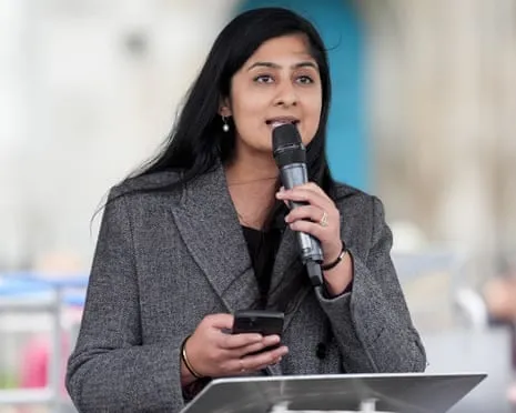 The Coventry South MP Consults Libel Lawyers After Row With Jeremy Corbyn Over Party Funds